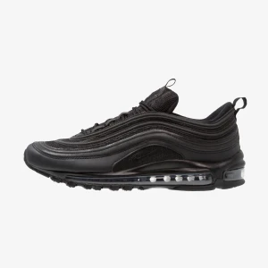 Nike skor - Nike air max 97 skor i bra skick. Skriv privat för bilder.  Hel svarta, skokartång ingår. Priset kan diskuteras