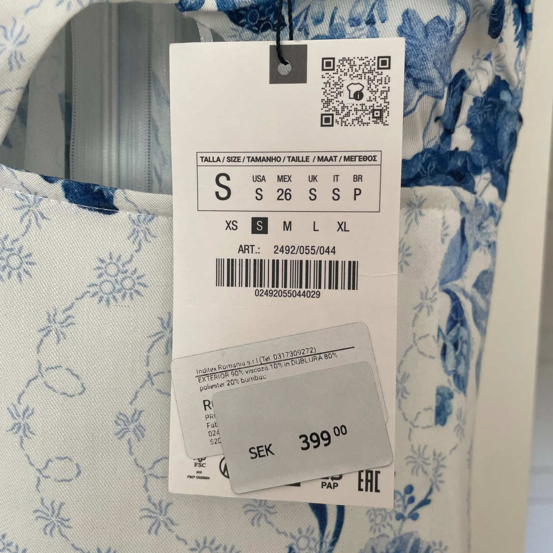 Blommig klänning  - 91