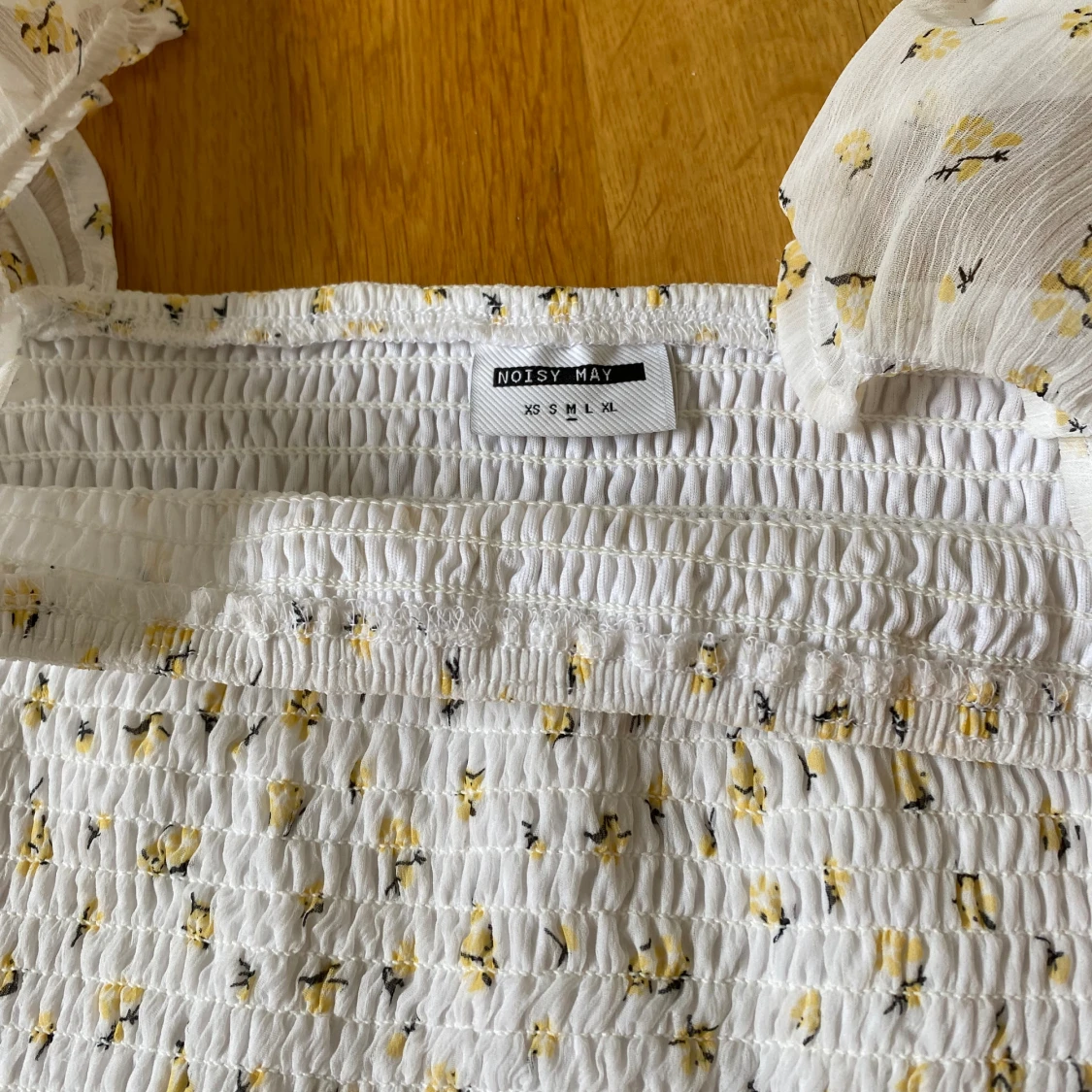 Sommarklänning Noisy May stl M - 90