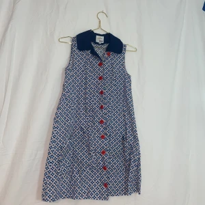 Blommig klänning - Blommig klänning ifrån Kubik! 🌷