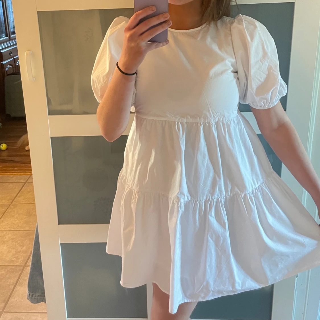 Vit somrig klänning med puffärm! - 90