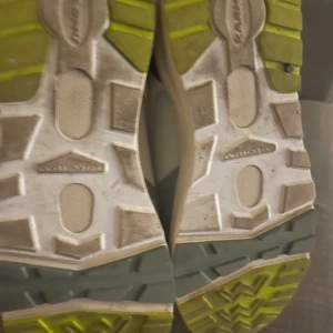 Sneakers  - Skor från KAHRU (FUSHION 2.0) Storlek 40,5. Men skulle säga att dom är som en storlek 40.  Använda fåtal gånger. 