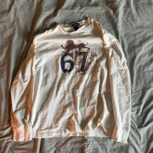 Ralph Lauren tröja  - En fet ralph lauren tröja som e vintage och jätte svår att hitta, DM mig för mer information är glad att svara på dina frågor