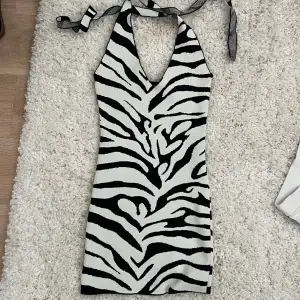 Zebra klänning 