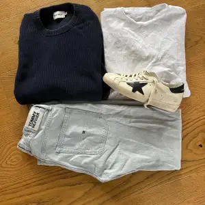 Säljer ett par riktigt schyssta ljusblå Tommy hilfiger jeans. Köpte de i New york för 1800kr. Helt nya och aldrig använda. Snygg ljusblå färg perfekt nu till våren. Gratis frakt!🤝