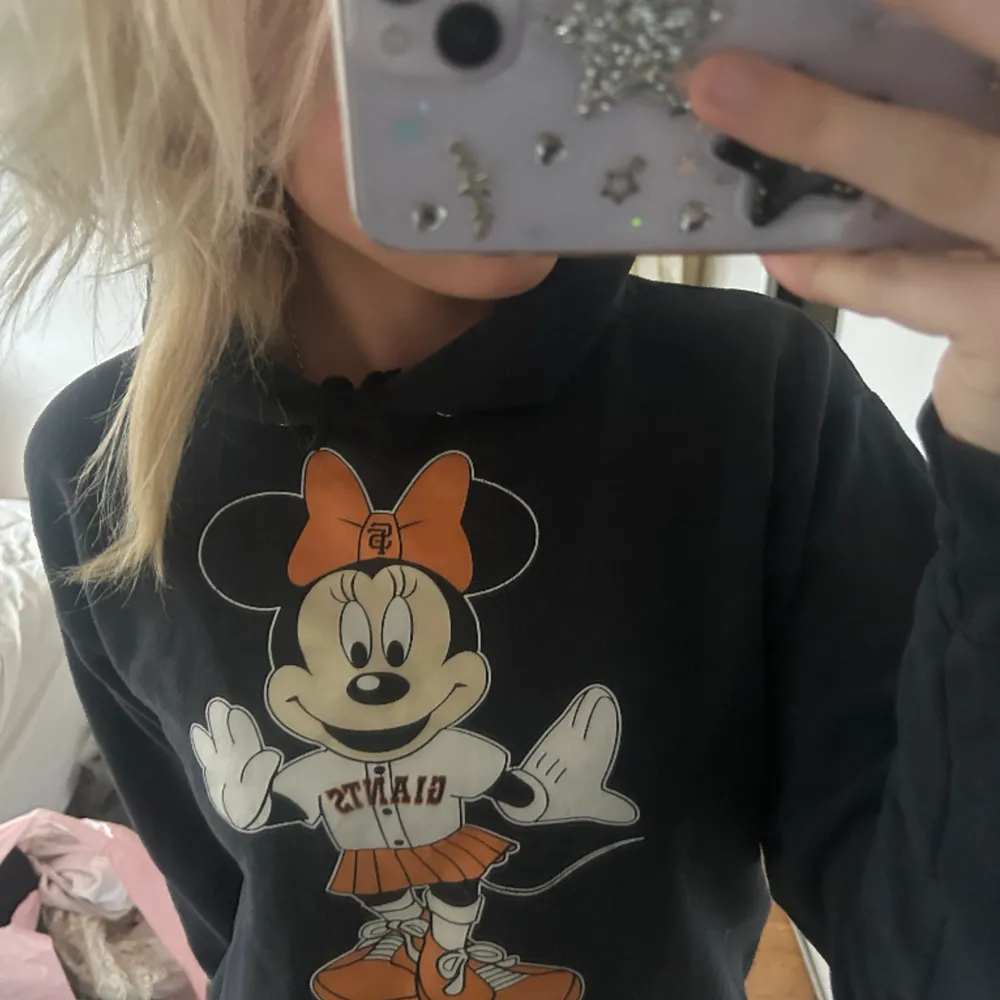 Söt hoodie i storlek S🖤. Hoodies.