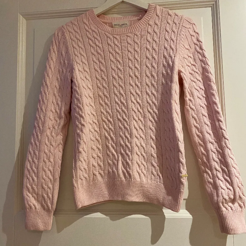 En rosa stickad tröja i fint skick!✨. Tröjor & Koftor.