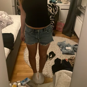 Jeans shorts  - Jätte snygga! 