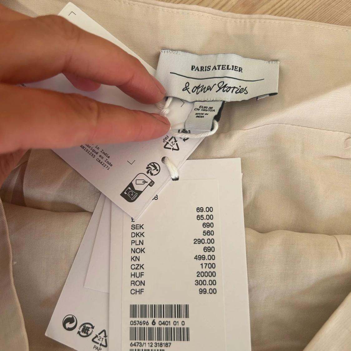 Kjol från &other stories  - 91