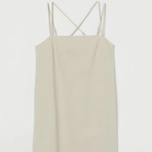 Linne klänning  - Klänning från H&M. 45 % bomull, 55% linn