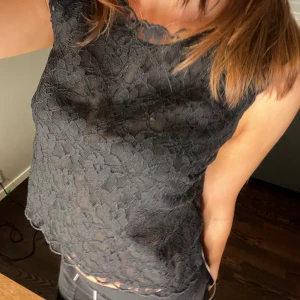 Spets linne  - Super fint Spetz linne i stolek s. Helt i nysick och är perfekt för fest ❤️