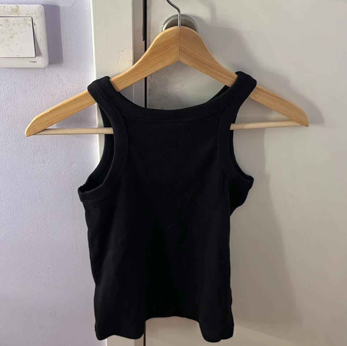 Basic svart linne - 90