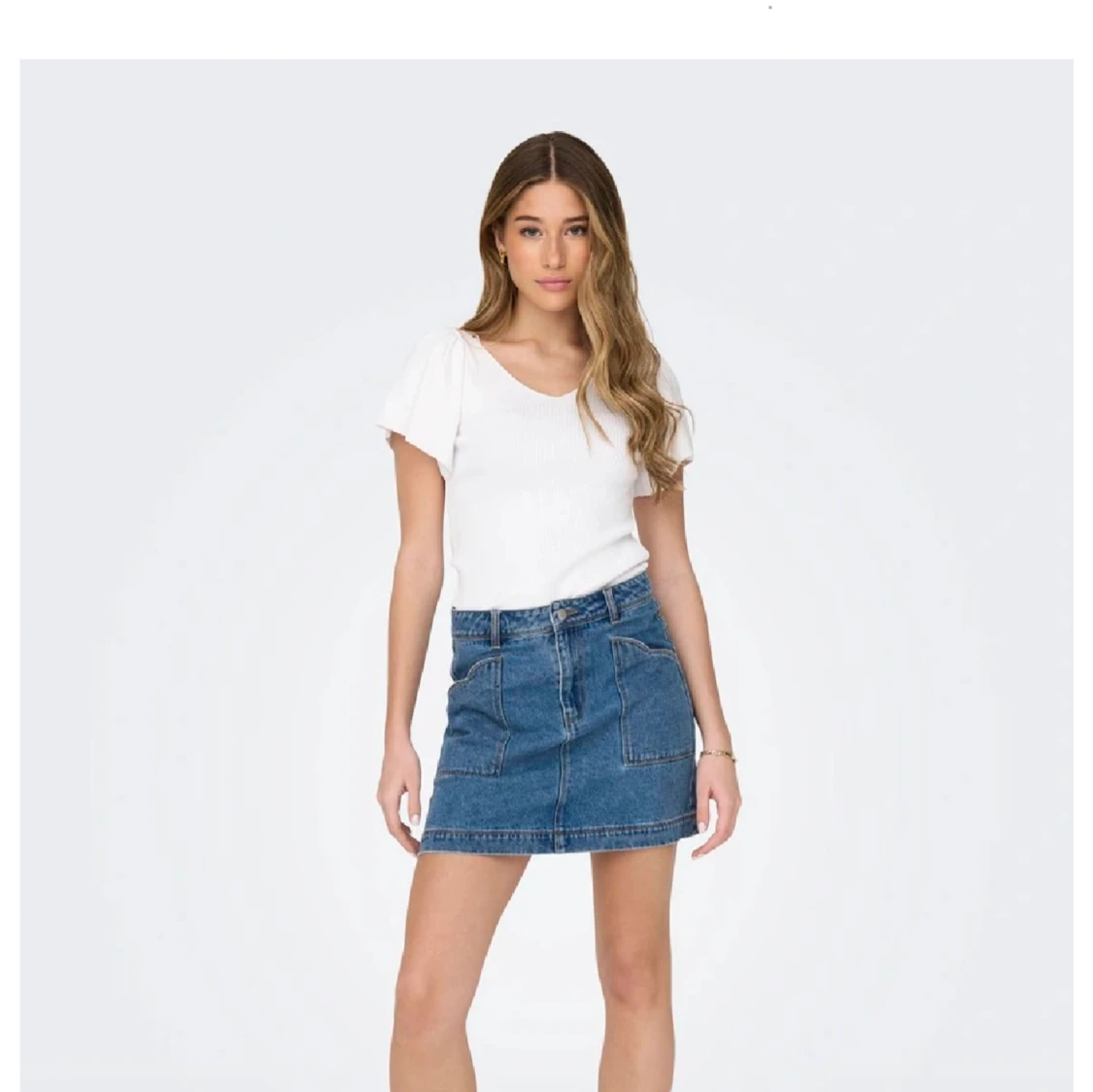 Vit blus från ONLY i storlek XS - 90