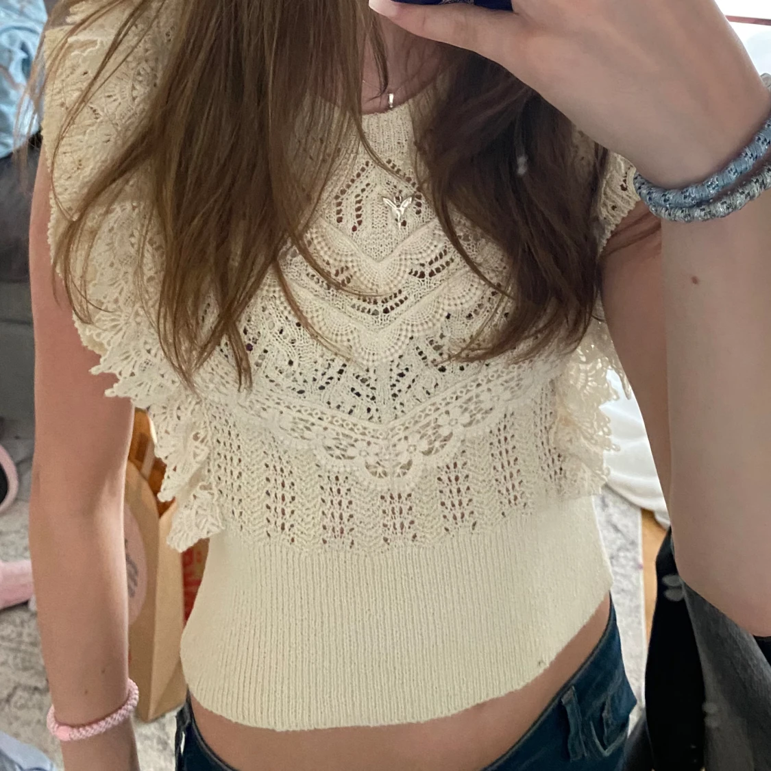 Så sjukt söt och snygg slutsåld zara topp! Säljer då jag inte har haft någon användning av den! Jag är 176cm lång så den ser kortare ut än vad den är!❤️pris kan även diskuteras🥰🥰 - 91