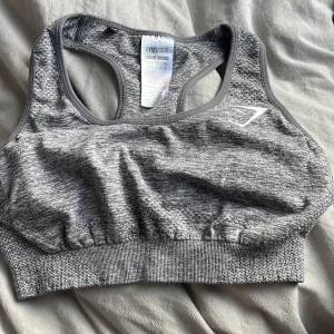 Sport bh gymshark - Snygg sport-bh från gymshark. Använd 1 gång💓