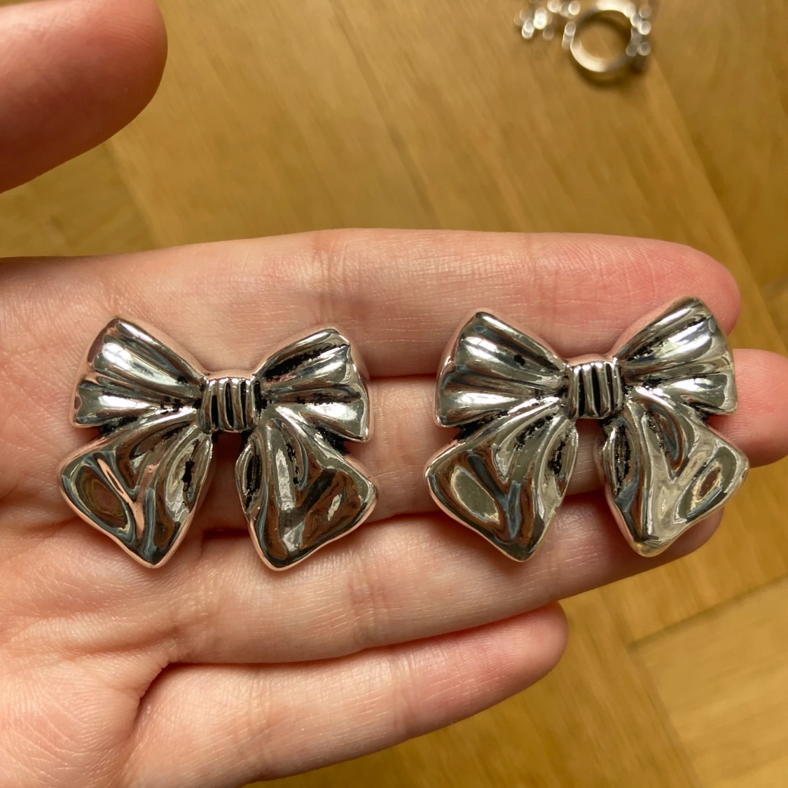 Chunky Bow Earrings - 91