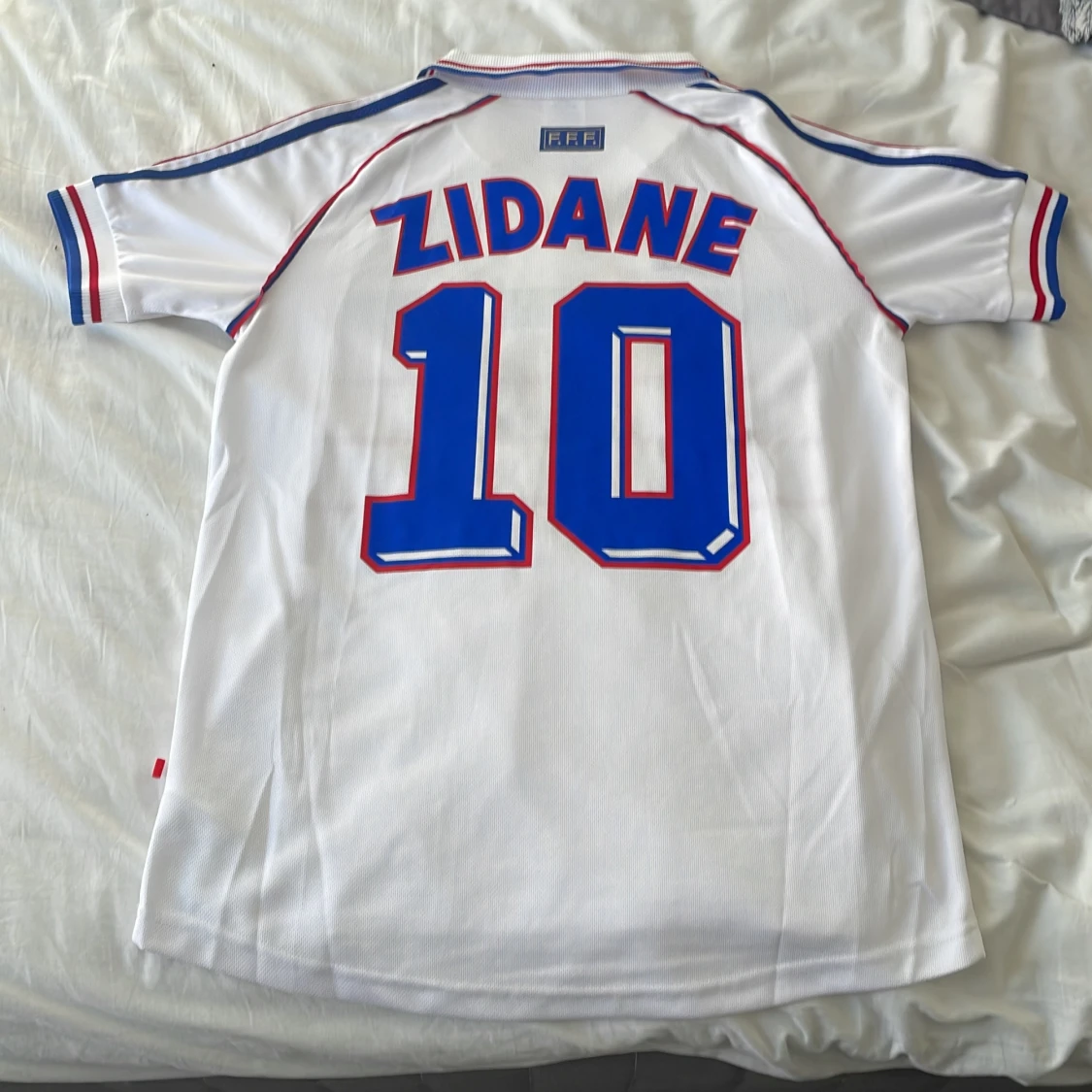 Snygg Fotbollströja till sommaren - 91