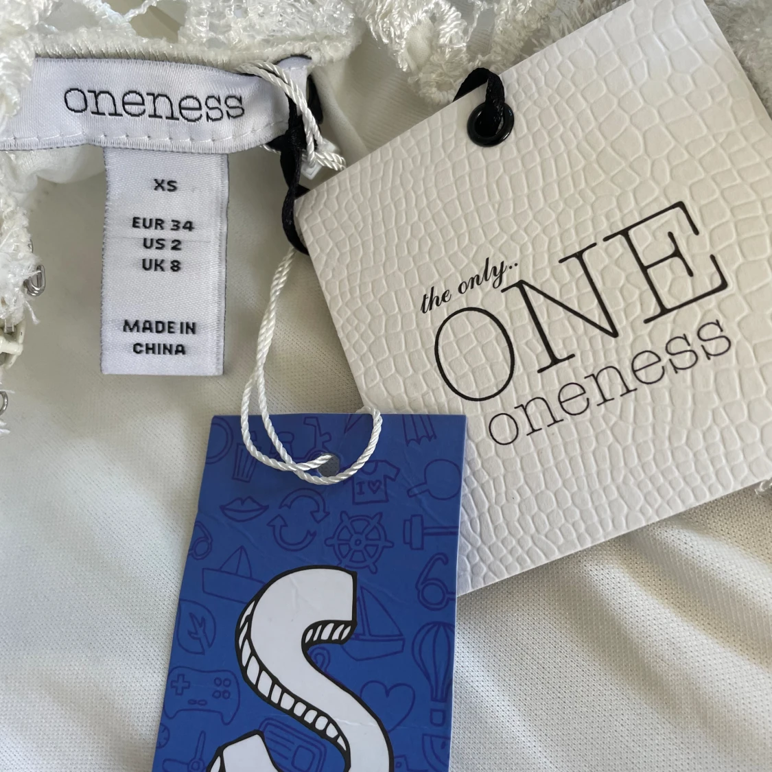 Vit bröllopsklänning XS  - 91