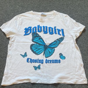 T-shirt med tryck - Fint skick Mer som M än L