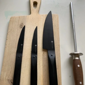 IKEA Briljera knivslip Brynstål - IKEA Briljera knivslip Brynstål Exklusiv knivslip diamantbelagt/rostfritt stål med vackert trähandtag. Endast använd 2 gånger, mycket bra skick. Pris: 79 kr