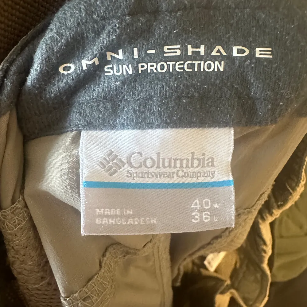 Colombia Cargos som man kan göra till shorts.   Supertunna och luftiga   . Jeans & Byxor.