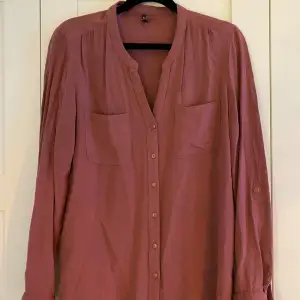 Rosa skjorta från only! Utan defekter och använd ett fåtal gånger! 