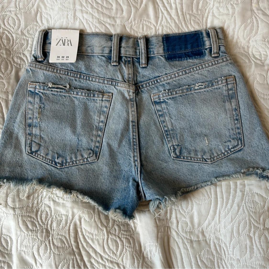 Zara shorts - 90