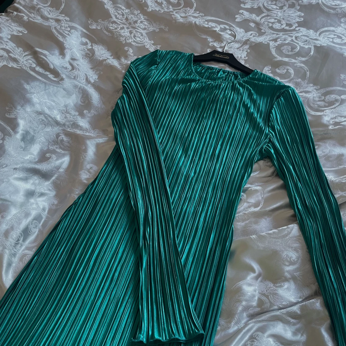 Figurnära klänning