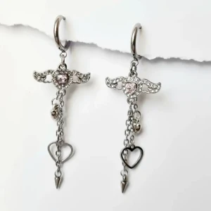 Handgjorda örhängen  - Handgjorda örhängen ● 💎Material- rostfritt stål, zirconia och zinklegeringar ● Rostfritt stål. Längd-6cm Köp for 80kr/st eller 100kr/paret
