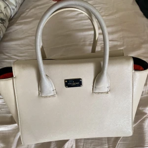 Pauls boutique london  - Hand väska i fint skick 