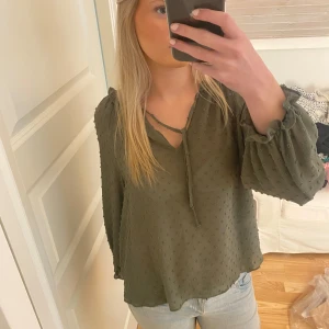 Zara blus - Grön blus från zara❤️‍🔥