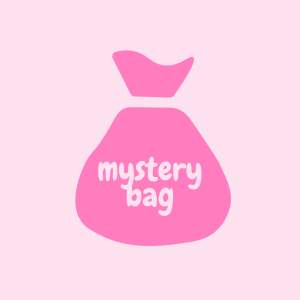 Mystery bag🥰 innehåller saker som sålts, säljs just nu eller kommer säljas längre fram😉 (custom smycken kan förekomma)  (innehåller inga religösa symboler)  1-2 saker/påse