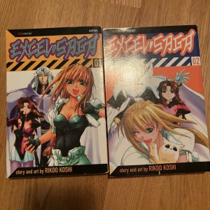 excel saga manga bok 1 och 2 - säljer båda 2 tillsammans för 100kr! en äldre manga serie som är på engelska 💫 för fler bilder eller några frågor skicka ett meddelande 🎀🎀