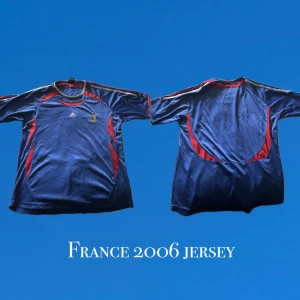 France 2006 Jersey - Bra skick, vintage. Vet inte om den är äkta. Bra kvalite samt ganska rare o hitta.