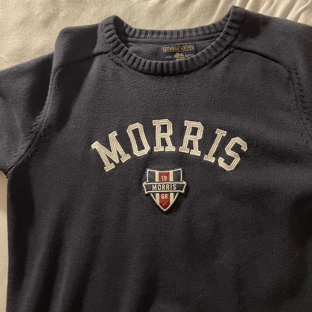 Tjena ! Säljer denna feta Morris tröjan, den är i storlek M men passa S, Skirv gärna om du är intresserad. Mvh Oskar. Tröjor & Koftor.