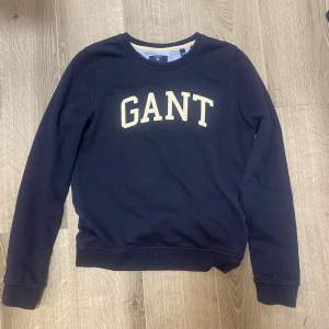 Säljer denna collegetröjan från Gant