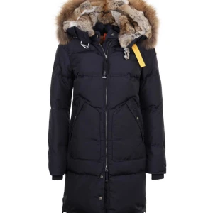 Parajamperjacka - äkta päls säljer den pågrund av att den inte går till använda längre