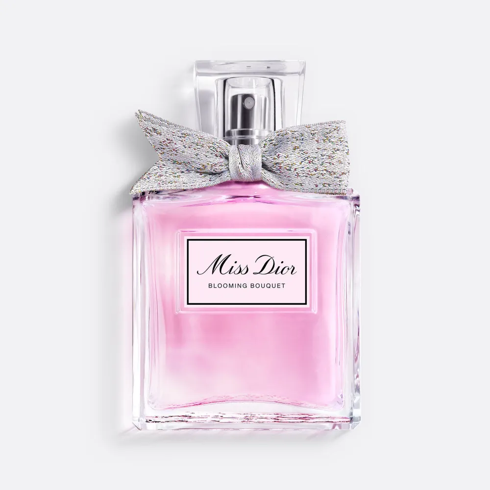 Helt oöppnad doft från Miss Dior Blooming Boquete i storlek 100ml Säljer pga har redan en   Ordinarie pris 1560 . Övrigt.