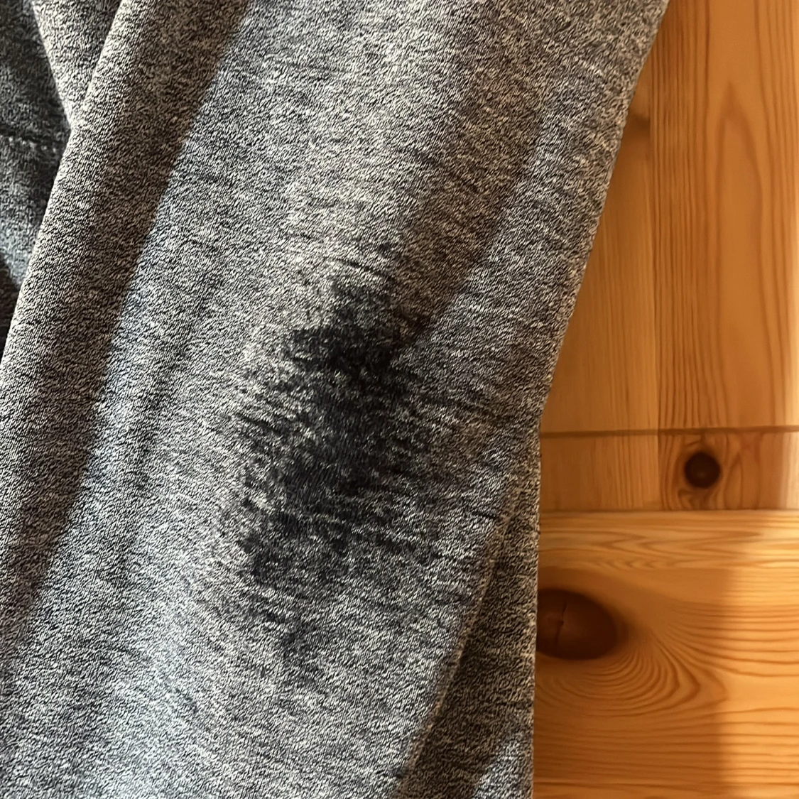 Grå ziphoodie  - 91