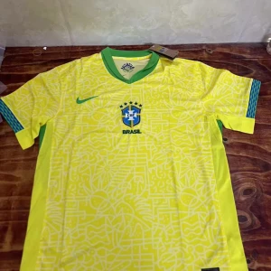 Brazil 24/25 Home kit  - Fotbollströja, toppkvalitet för endast 349kr. Finns i S och M Cheapkitzz