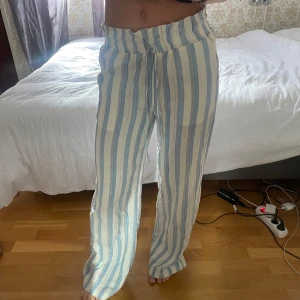 Linnebyxor - Snygg linnebyxor som är randiga Köpta i usa