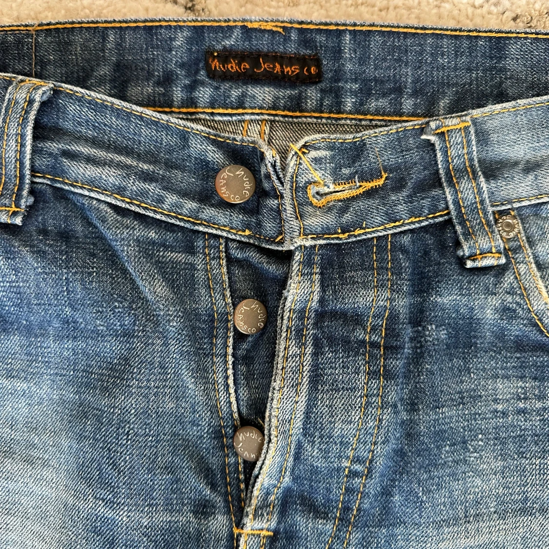 Nudie jeans (ripped) - 92