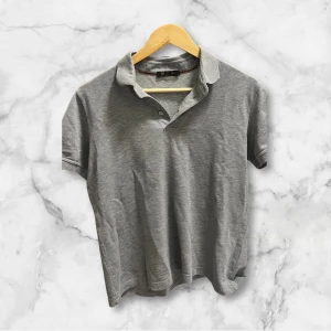 Loro piana Pike - Väldigt snygg och stilren loro piana pike Cond 9/10  Retail är 5k