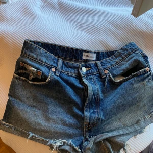 Zara midwaist shorts  - Säljer dessa ! 