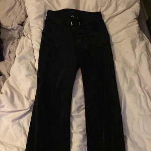 Mjukisbyxor  - Juicy byxor som inte används🖤