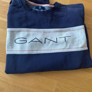 Gant tröja  - Har använt några gånger stolek 170 för barn tjejer och killar 