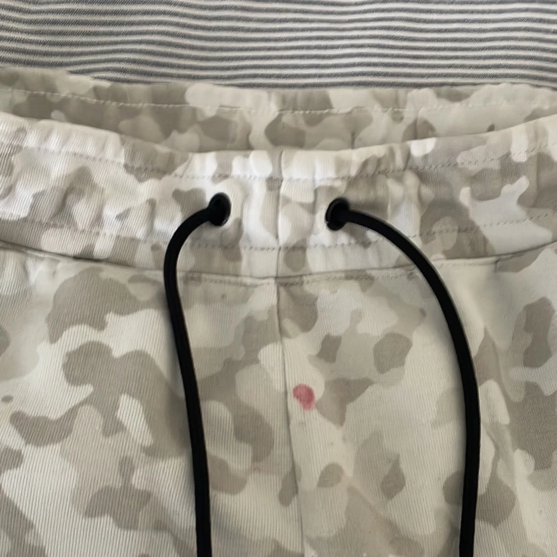 NIKE TECH vit camo - 91