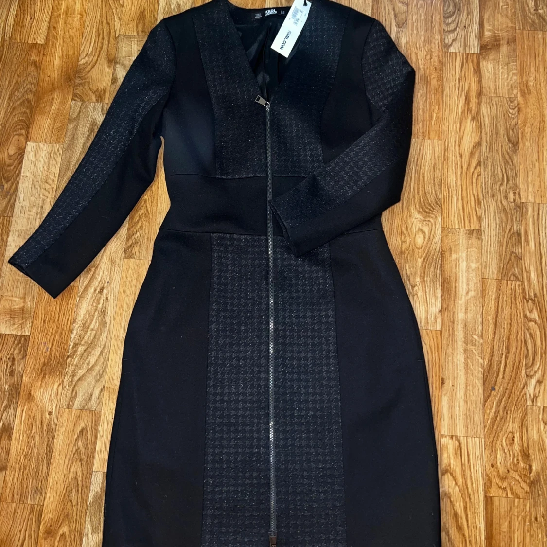 Karl Lagerfeld  - 90