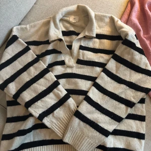 Randig tröja - Storlek L Inga defekter 