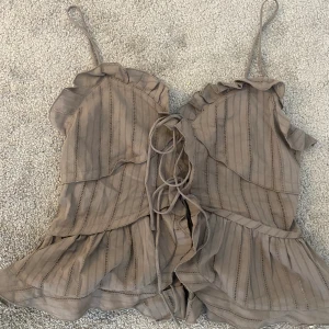 Linne - Gulligt linne från Zara. Helt oanvänd med lappen kvar.
